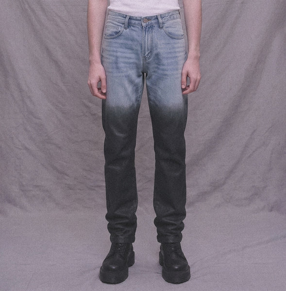 GRADIENT JEANS IN BLACK