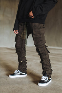 Cargo Cargos in Olive