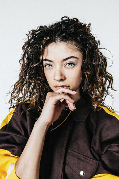 UPS Curved Jacket